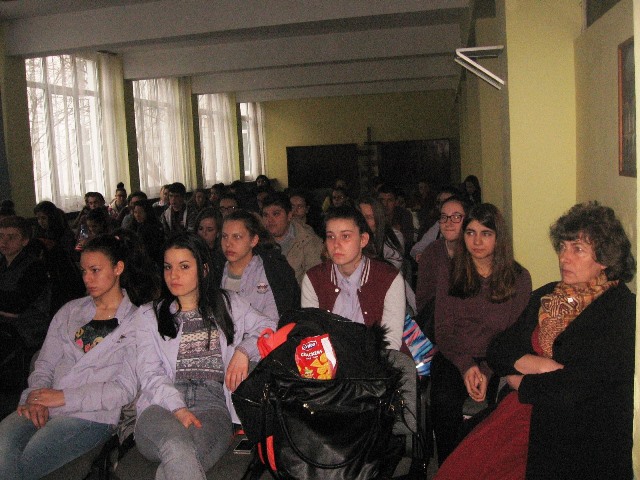 2016-prezentacia-08
